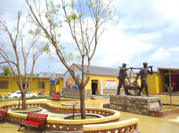 山东省枣庄峄城区程庄村:突出基础设施 让乡村靓起来